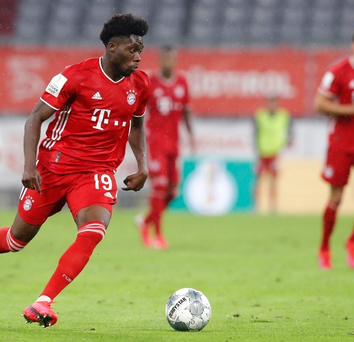 alphonso davies pace